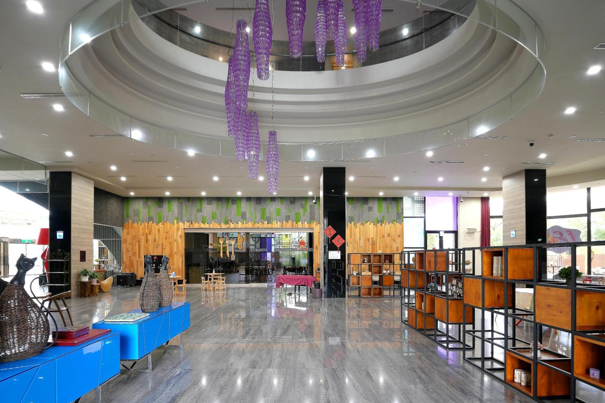 Freedom Design Hotel Luzhu Экстерьер фото