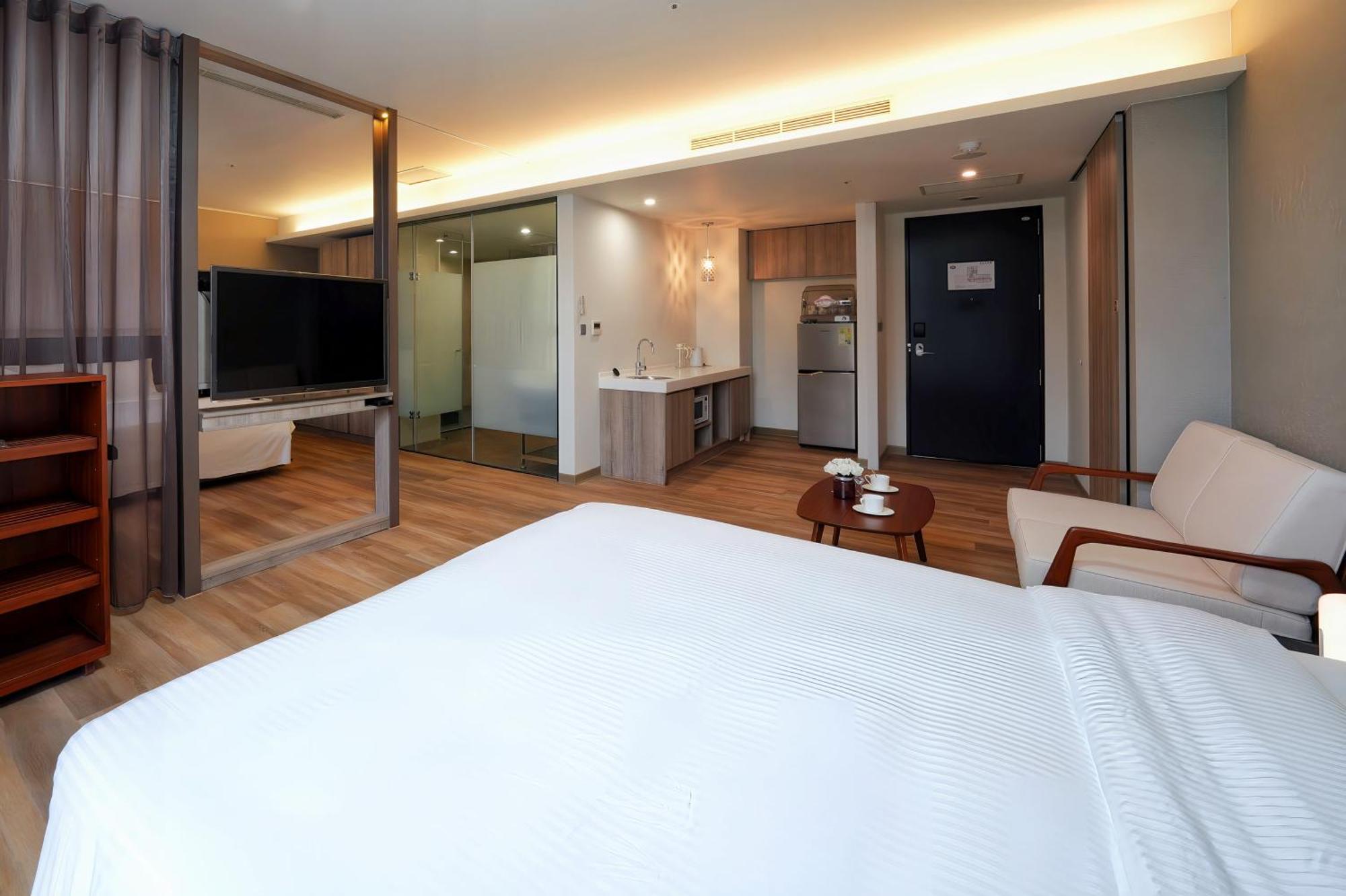 Freedom Design Hotel Luzhu Номер фото